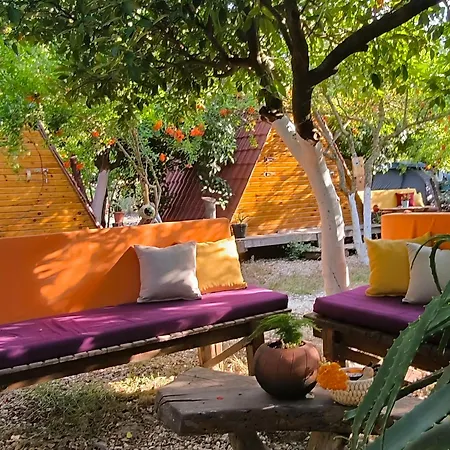Litost Cafe Kapslový hotel Adrasan